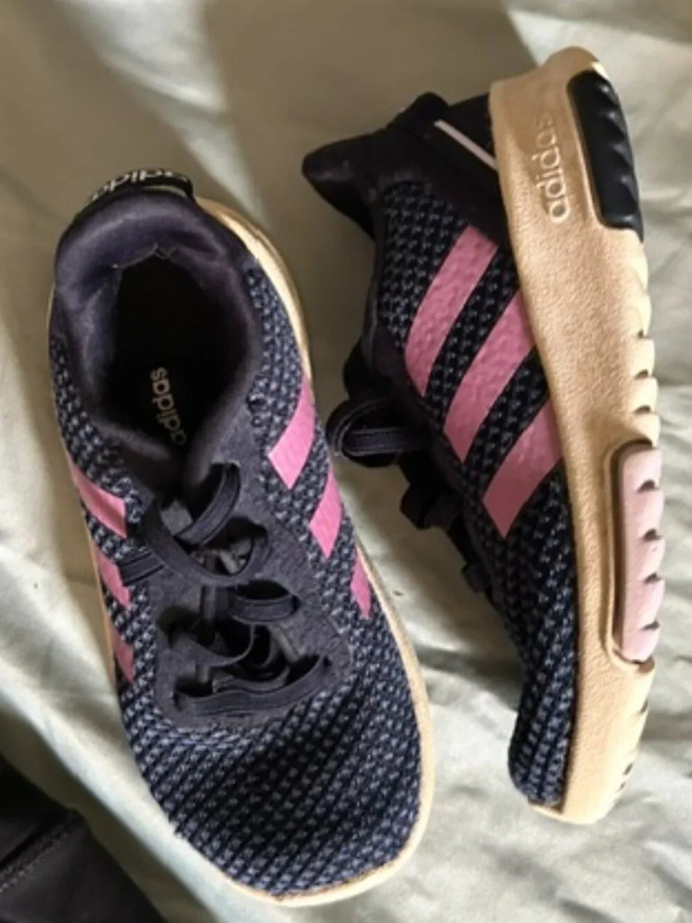 Adidas tennis shoes size 8 girls girl kids shoes eight blue purple